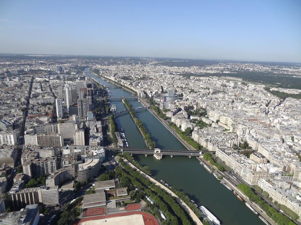 2013_08_Paris_b_Tour_Eiffel (8).JPG